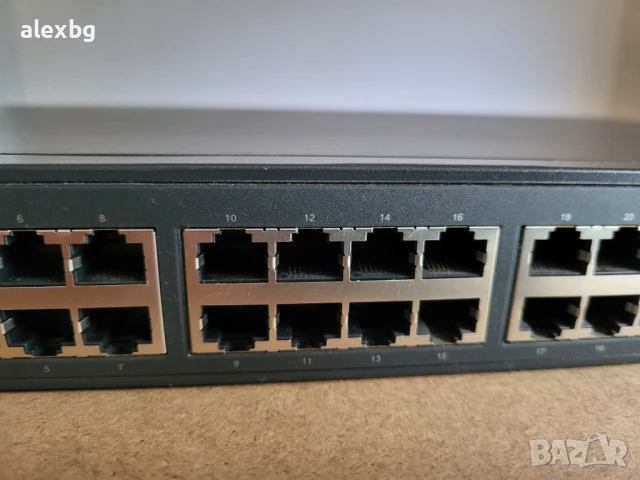 Tp-link business gigabit smart switch, снимка 6 - Суичове - 50536111