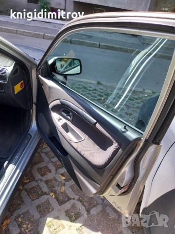 Продавам Волво В 40,1,8-2001 г. , снимка 7 - Автомобили и джипове - 51756490