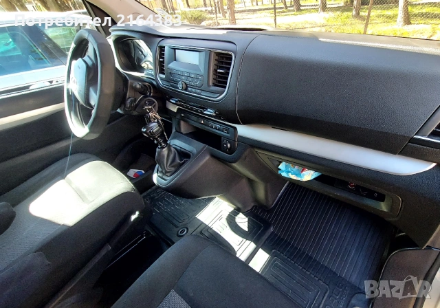 Пътнически бус Тойота 7+1, снимка 3 - Бусове и автобуси - 53614967