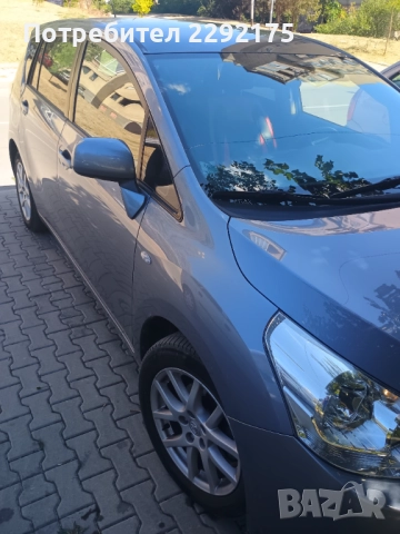 Тойота Verso 2.0 D4D, снимка 2 - Автомобили и джипове - 52888934