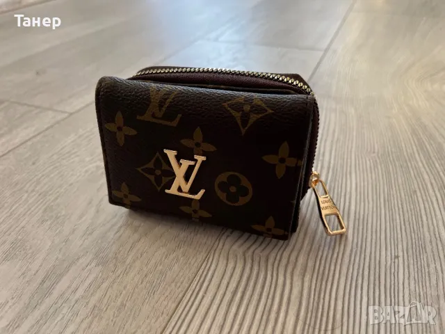 Дамски портмонета LV | Michael Kors | Guess, снимка 8 - Чанти - 49446336