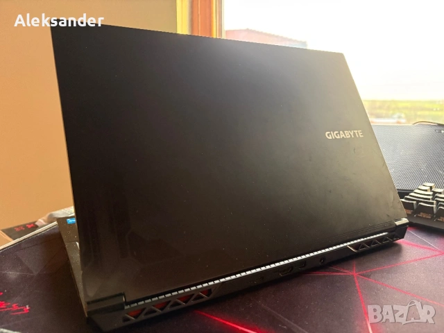 Геймърски Gigabyte G5 GE | i5-12500H | RTX 3050ti | + ПОДАРЪК Охладител