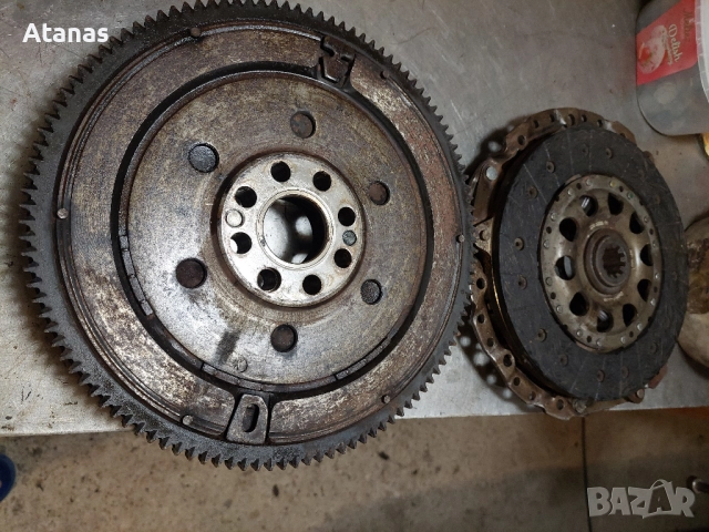 демпферен маховик БМВ, снимка 2 - Части - 52484348