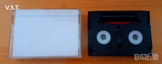 Цифрова Mini DV 60 Sony Premium LP90 Микрокасета за видеокамера , снимка 2 - Камери - 51351550