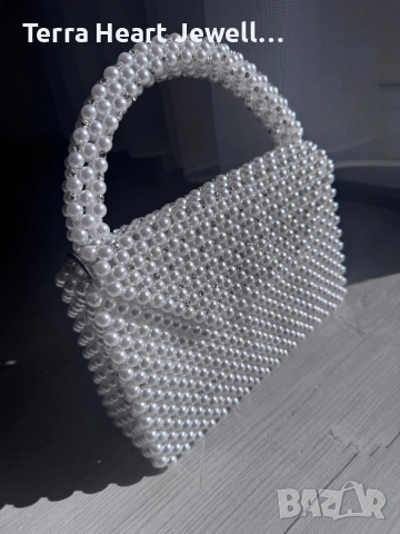 Дамска чанта от перли и кристали, снимка 6 - Чанти - 52502111