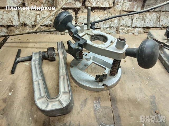 Стойка за оберфреза