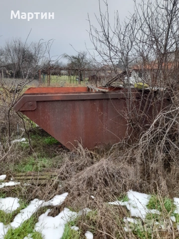 Метален контейнер