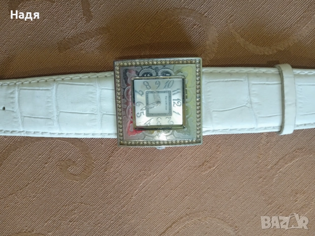 Часовник Paris Hilton, снимка 16 - Дамски - 52315612