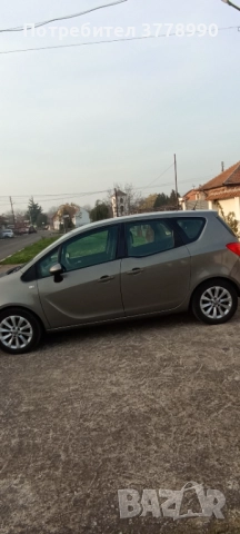 Опел Мерива 2016, снимка 13 - Автомобили и джипове - 52841365