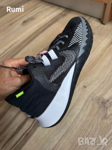 Оригинални мъжки маратонки NIKE KYRIE FLYTRAP V! 42 н, снимка 11 - Маратонки - 51894773