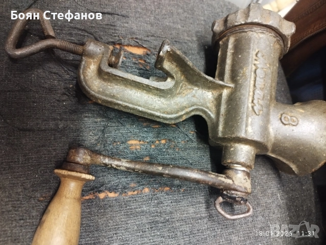 Машинка за мелене , снимка 3 - Месомелачки - 53302862