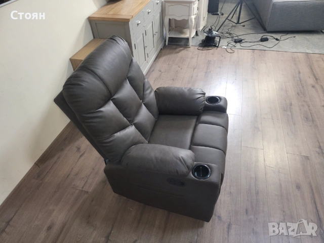 Кафяв кожен фотьойл с ръчен релакс механизъм - изкуствена кожа, снимка 3 - Дивани и мека мебел - 53712297