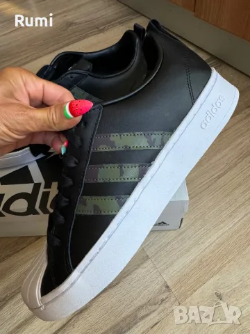 Нови оригинални кецове Adidas Streetcheck! 42,45 н, снимка 1 - Кецове - 47172174