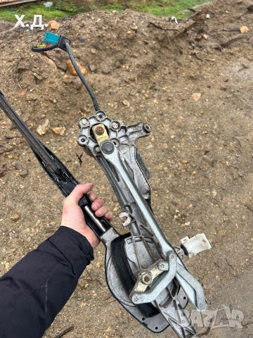 Механизъм моторче предна чистачка Мерцедес Ц-класа w202 , снимка 3 - Части - 53609562