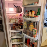 Продавам  хладилник с фризер, снимка 5 - Хладилници - 45017636