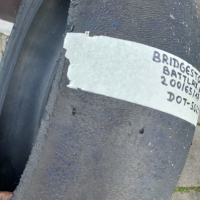 Слик задна гума за мотор слик заден bridgestone battlax 200/65/17, снимка 2 - Гуми и джанти - 45023420