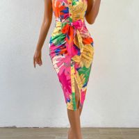 Лятна експлозия на цветове: Невероятна лятна рокля на промо цена 30 лв, снимка 1 - Рокли - 45358572