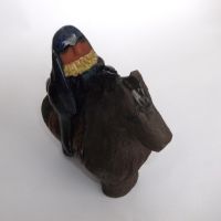 Керамична фигура Викинг на кон, шведска керамика, маркирана за произход, снимка 10 - Статуетки - 45784221