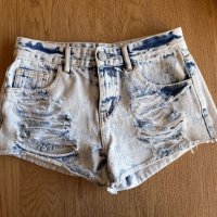Къси скъсани дънки, снимка 1 - Къси панталони и бермуди - 45197917