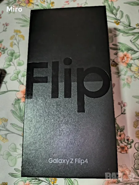 Samsung Z Flip 4, снимка 1