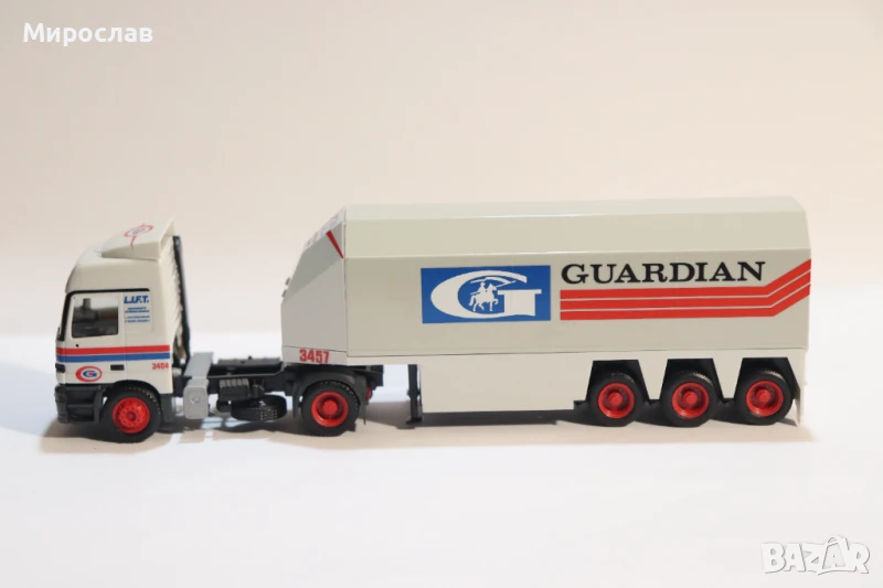 HERPA H0 1/87 MERCEDES ACTROS  КАМИОН МОДЕЛ ТРАНСПОРТ НА СТЪКЛО, снимка 1