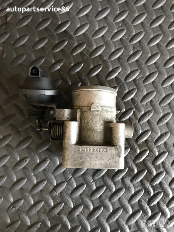 Дроселова клапа за KIA Ceed 1.6 CRDi (2007–2012) 35100-2XXXX, снимка 1