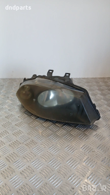 Десен фар Seat Ibiza 2003г., снимка 1