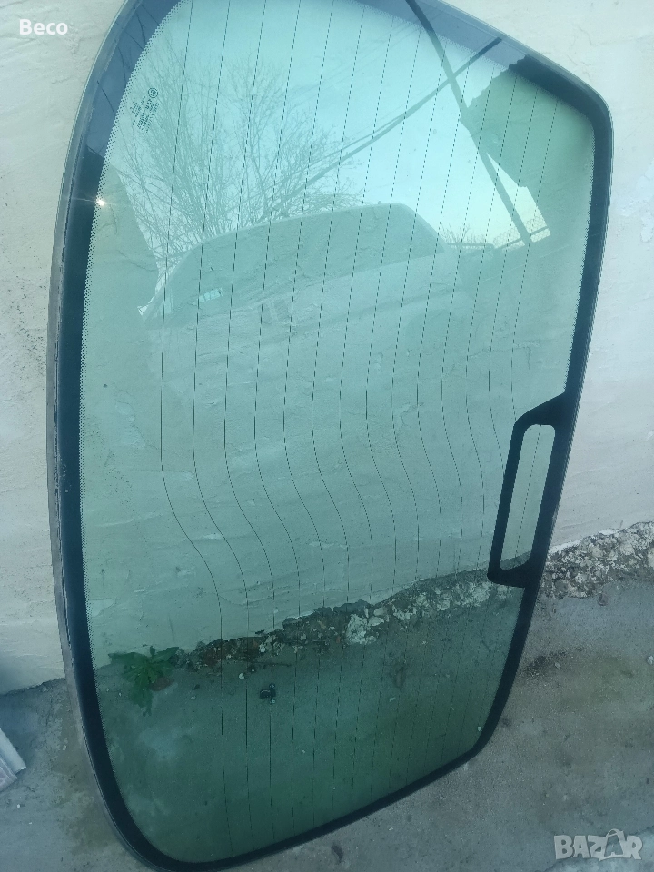 задно стъкло от Форд фиеста , снимка 1