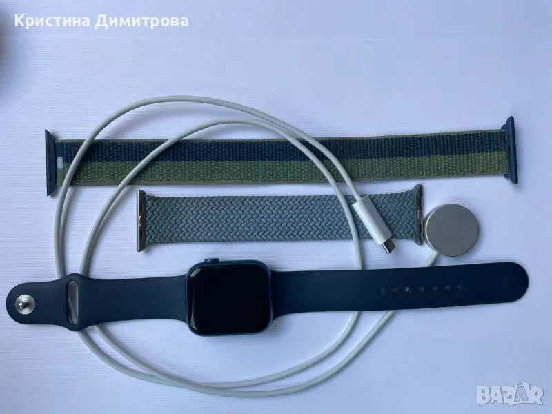 Apple Watch 7, 45 mm с няколко каишки, снимка 1