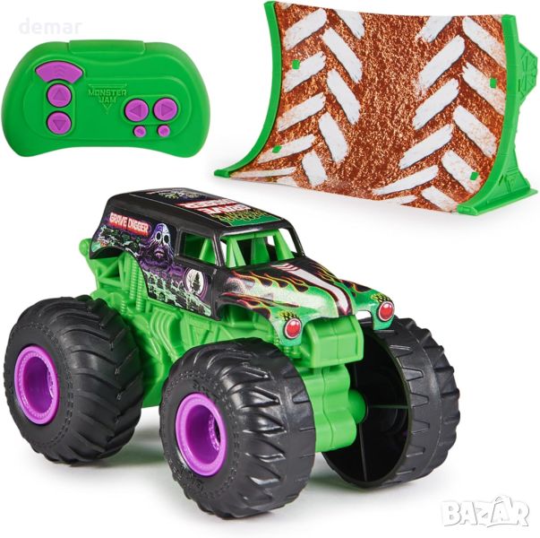 Кола с дистанционно управление Monster Jam 1-64th Grave Digger, играчка за деца, зелено, снимка 1