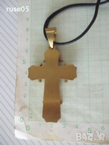 Кръст метален с плетен носач, снимка 5 - Колиета, медальони, синджири - 53844768
