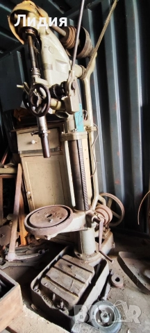 Чешка колонна бормашина работеща на монофазен ток 
