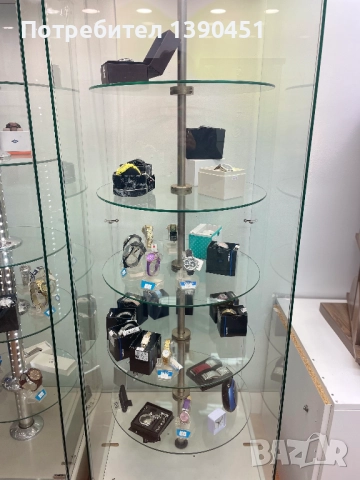 Стъклени витрини за часовници и бижута и въртяща се витрина, снимка 11 - Стелажи и щандове - 52296411