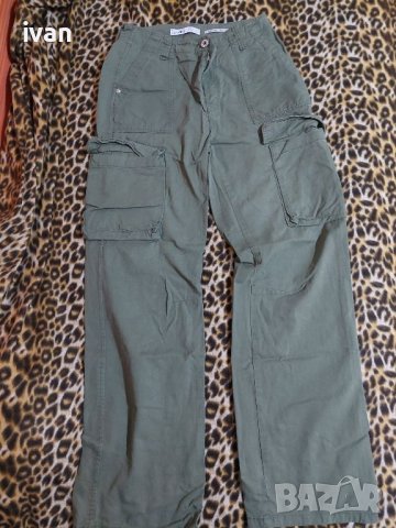 зелен карго панталон, снимка 1 - Панталони - 46433144