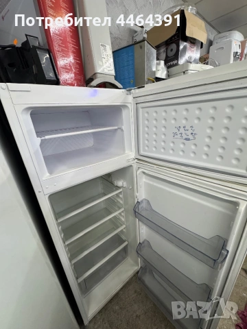 Хладилник с фризер indesit , снимка 8 - Хладилници - 53926211