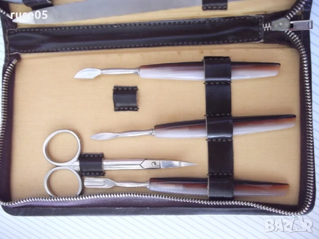 Комплект за маникюр и педикюр в кожен несесер, снимка 5 - Други - 50925958