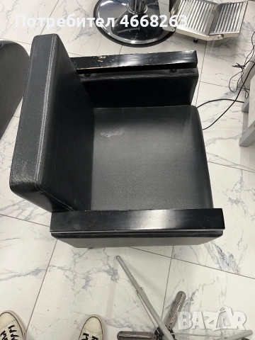 Фризьорски стол, снимка 3 - Фризьорски столове - 53604328