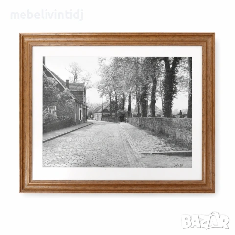 Елегантна декоративна картина в квадратна рамка