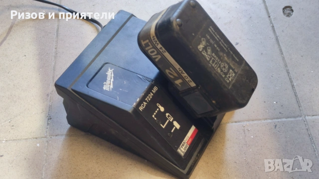 Зарядно Milwaukee , снимка 6 - Винтоверти - 54261274
