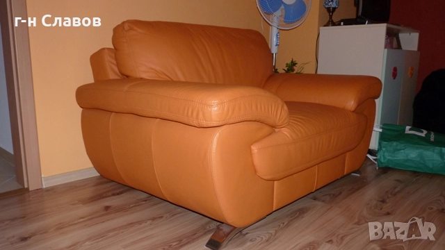 Италианска КОЖЕНА и ДЪРВО Гарнитура за Хол и Всекидневна с Масивен Диван и Два Фотьойла. Като Нова! , снимка 9 - Дивани и мека мебел - 52235421
