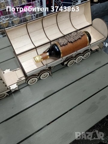 Дървен камион с място за бутилка , снимка 8 - Декорация за дома - 54162532