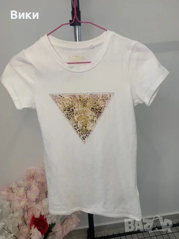 Тениска Guess в размер S, снимка 4 - Тениски - 50663528