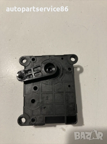 Мотор за клапи на отоплителната система за KIA Sportage 2.7 бензин (2007) H40073-0570, снимка 3 - Части - 53374566