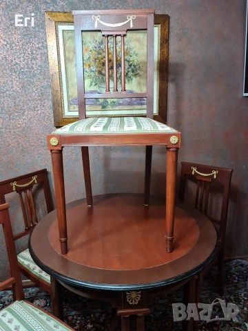 Антична Кухненска маса с 4 стола, снимка 2 - Маси - 53122203