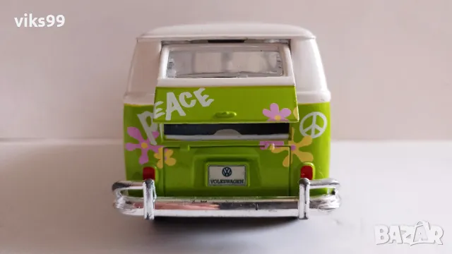 Volkswagen Samba Van Hippie Line Maisto 1:25, снимка 4 - Колекции - 49402631