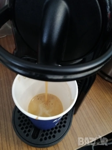 Кафемашина за капсули Nespresso, снимка 5 - Кафемашини - 53869367