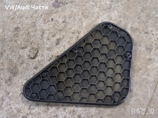 Предна дясна решетка тонколона за Ауди А3 С3 Audi A3 S3 8L 8L0035420, снимка 2 - Части - 49639871