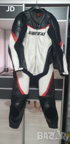 Мото екип кожен Dainese, размер 52, снимка 1 - Спортни дрехи, екипи - 45160906