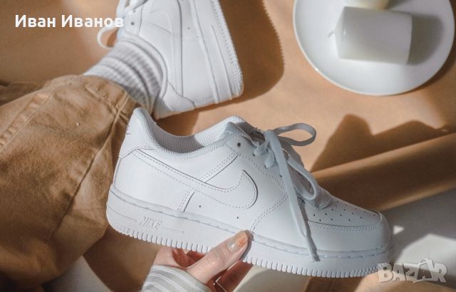 оригинални маратонки  Nike Air Force 1 LE 'Triple White' номер 39,5-40, снимка 8 - Маратонки - 46410726