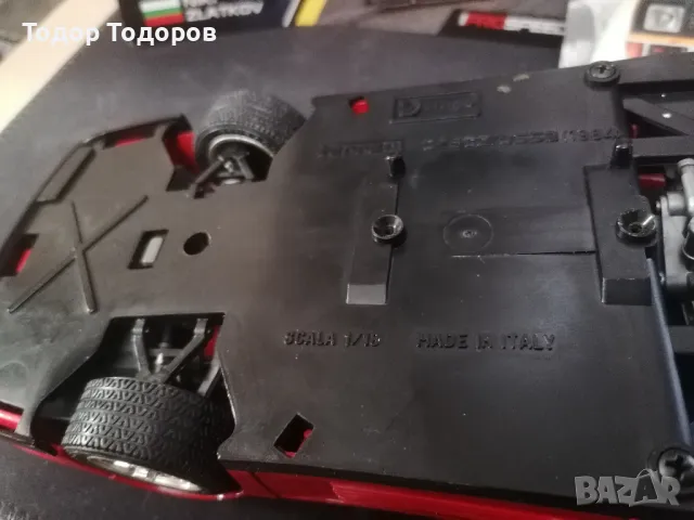 Колекционерски модел: Ferrari - Testarossa ​ (Bburago) 1/18 (Italy), снимка 9 - Колекции - 48717500